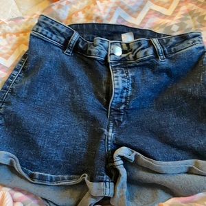 H&M high waisted short shorts